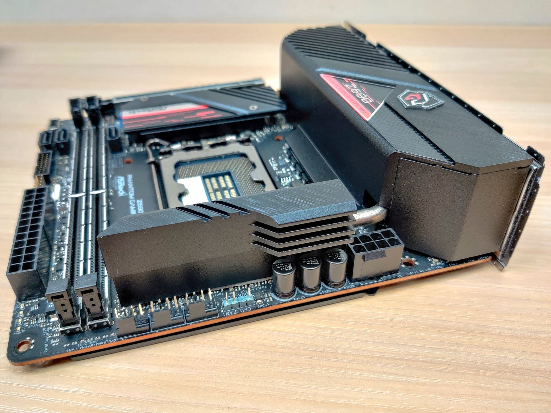 Test Asrock Z Phantom Gaming Itx Tb Du Mini Itx Complet Pour