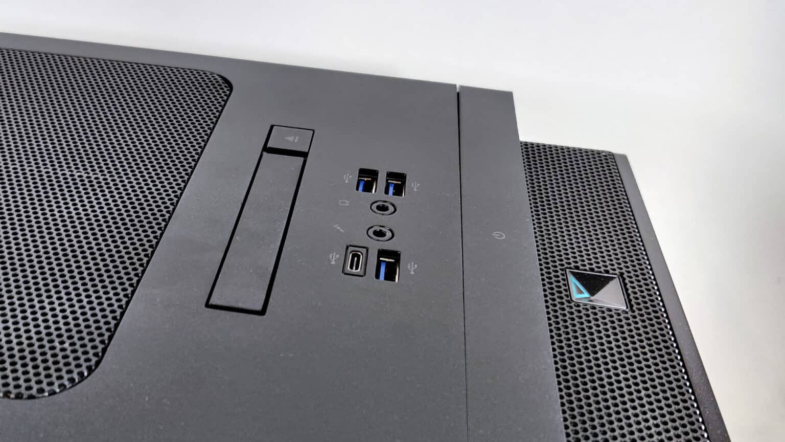 Acer Predator Orion Review The Performance And Noise Of A Fighter